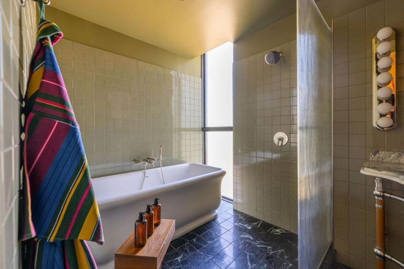 Hotel Saint Augustine Houston Ngoại thất bức ảnh